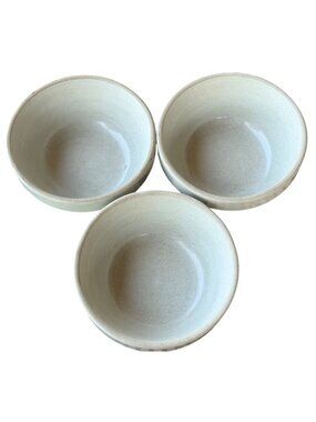 VINTAGE Set of 3 Bordo Grayish-White Glazed Stoneware Small Bowls 5" Diameter